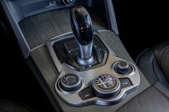 Alfa Romeo Stelvio 2.0T Q4 206kw A/T - 15