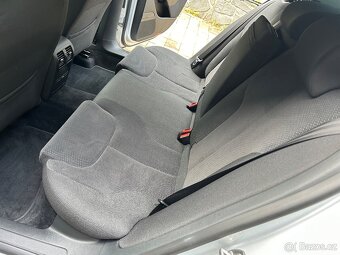 Volkswagen Passat 1.6 FSi 85 kW rok 2007 - dvě sady kol - 15