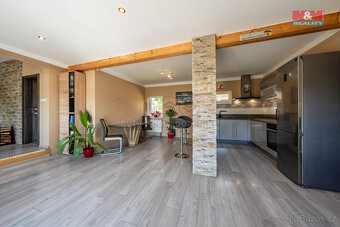 Prodej rodinného domu, 340 m², Janov nad Nisou - 15