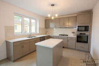 Prodej rodinného domu ve Chvalovicích - 15