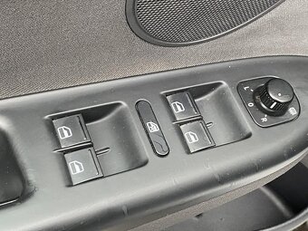 Volkswagen Golf Plus 1.2 TSi Team. Stav tachometru 119117 km - 15