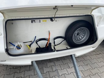 Delta Euroliner 440, 4 osoby, bojler, stan, fr.postel - 15