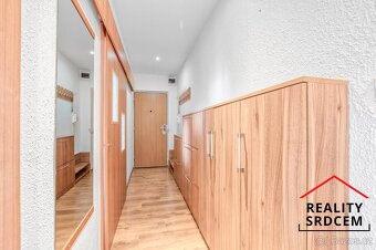 Pronájem zařízeného bytu 3+1 s lodžií, 77 m2, ul. U Kapličky - 15
