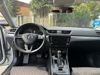 ŠKODA SUPERB KOMBI STYLE 140 kW RV 12/2017 - 15
