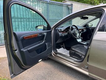 VOLKSWAGEN PASSAT B7 3.6 V6 4X4 220KW,200TKM,VELKÝ SERVIS - 15