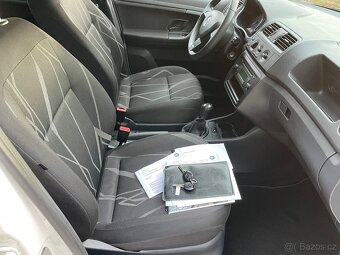 ŠKODA ROOMSTER 1,4 63KW MODEL 2015 1 MAJITELKA - 15