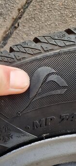 165/70 R13 zimní pneu 2ks - 15