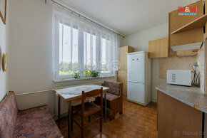 Prodej bytu 3+1, 77 m², Horní Slavkov, ul. Školní - 15