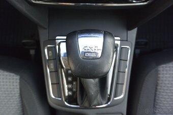 PRODÁM Škoda Superb 2.0TDi DSG 4x4 Ambition - 15
