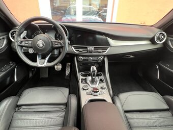 Alfa Romeo Giulia 2.0 Veloce 206 kW (ODPOČET DPH) - 15