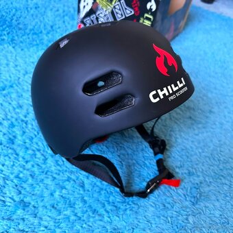 Chilli helma Inmold černá M (55-58 cm) - 15
