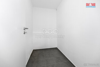 Pronájem bytu 3+kk, 79 m², Plzeň, ul. Safírová - 15