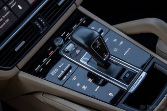 Porsche Cayenne 3.0 V6 4x4 - 15