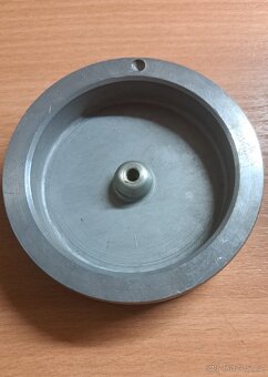 Čtyřčelisťové sklíčidlo TOS – ČSN - 15