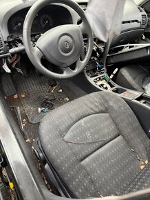 Renault Laguna 2 combi 289XXX km 127 KW výbava - 15