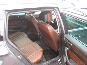 VOLKSWAGEN PASSAT VARIANT 2.0 TDi 110 KW DSG - 15