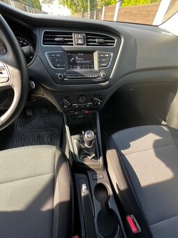 Hyundai i20 2019 1,2 i - koupeno nové v CR, servisní knížka - 15