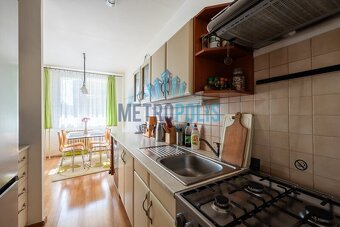 Prodej světlého bytu 3+1 s lodžií – 81 m², Praha – Horní Měc - 15