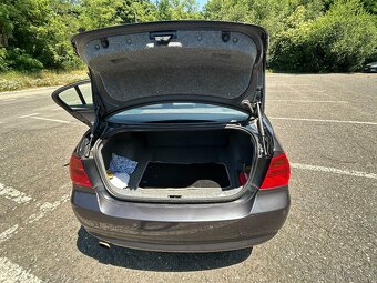 2006 BMW series 3 - 15