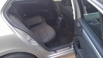 ŠKODA SUPERB II SEDAN 1,8TSi118kw,rv2009,DSG,XENONY - 15