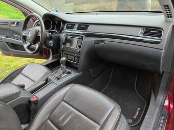 Prodám Superb combi 2.0 125kw 4x4 - 15