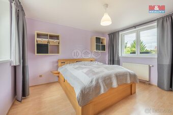 Prodej rodinného domu 6+kk, 180 m², Čečelice, ul. Hřbitovní - 15