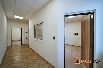 Pronájem kanceláře 159 m² - 15