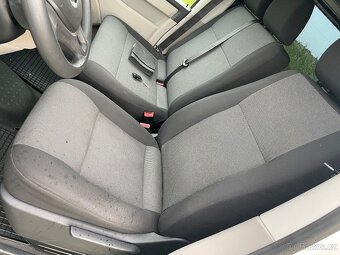 Volkswagen T6Transporter 9míst rok 2016 - 15