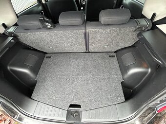 Prodám Nissan Note E12 1.2 benzín - 15