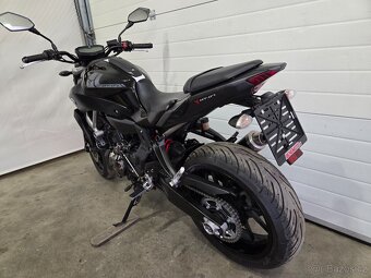 Yamaha MT-07 - 15