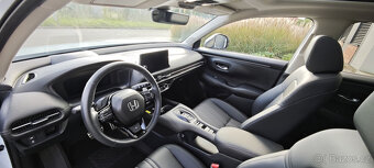 HONDA ZR-V 2.0 e:HEV Advance Panorama BOSE® Head-Up Kůže DPH - 15