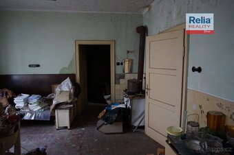 Prodej bytového domu s komerčními prostory a s garáží, Tepli - 15