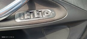 Prodám Ford S-max 2,0TDCI 103kW, panorama 2012, super stav - 15