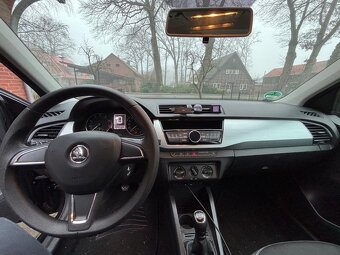Fabia III 1.2 TSi 66kw klima vyhrev 2015 ambiente - 15
