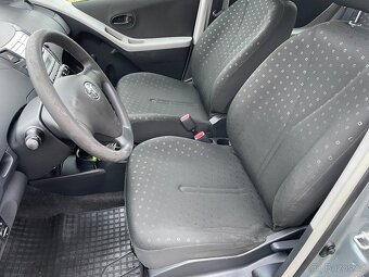 Toyota Yaris 1.0i benzin 51kw, koupeno CZ - 15