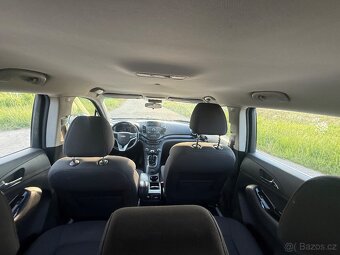 Chevrolet Orlando 1,8 -prostorný benziňák pro 7 osob - 15