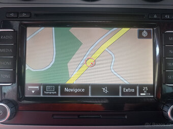 Volkswagen Touran 2.0 TDI 103kW/DSG/Tažné/Výhřev - 15