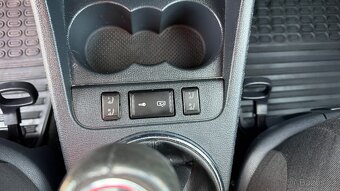 Škoda Fabia 2 //1.4//16V//63kW//FAMILY//TOP//SERVIS//1.MAJ// - 15