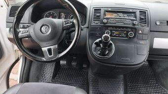 VW MULTIVAN T5.1 2.0TDI 103KW 2X ŠOUPAČKY R.V.2012 - 15