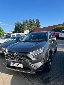 Toyota Rav4 Hybrid 2.5 - 15