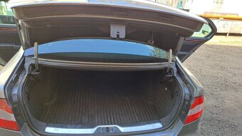 Superb ll 2010,2,0 TDI,automat DSG,sedan - 15