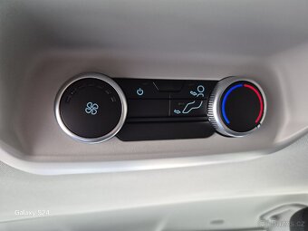 Ford Tourneo CUSTOM TITANIUM 2.0tdi 110kw - 15