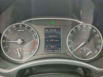 Škoda Octavia II 1.6 TDI, Elegance - 15