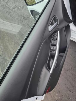 Ford Focus ST 2.0L 184kw, 88000km - 15