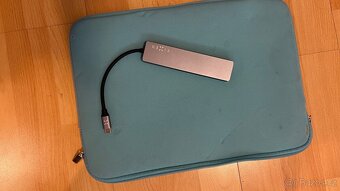 Apple MacBook Air M1 S PŘÍSLUŠENSTVÍM - 15
