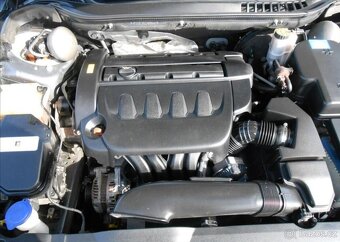 Citroën C5 2,0 103 kW SERVISKA Digiklima benzín - 15