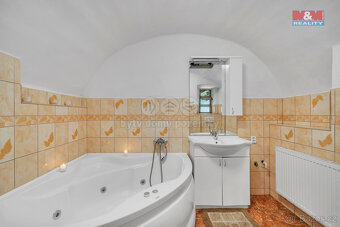 Prodej chalupy, 109 m², Úpice, ul. Poděbradova - 15