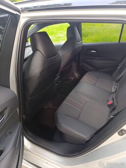 Corolla GR sport 1.8 hybrid - 15