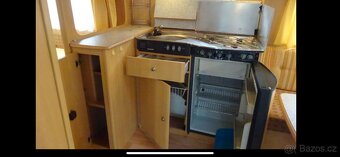 2002 Dethleffs camper 490 - 15