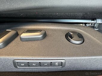 Škoda Octavia IV 2,0 TDi Matrix virtual navi kamera záruka W - 15